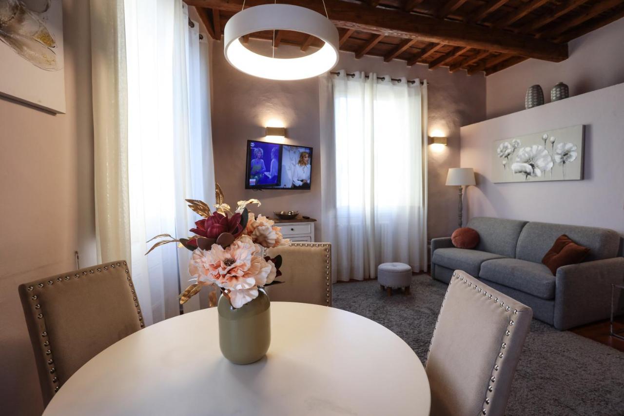 Santo Spirito - Elegante In Pieno Centro Apartamento Florencia